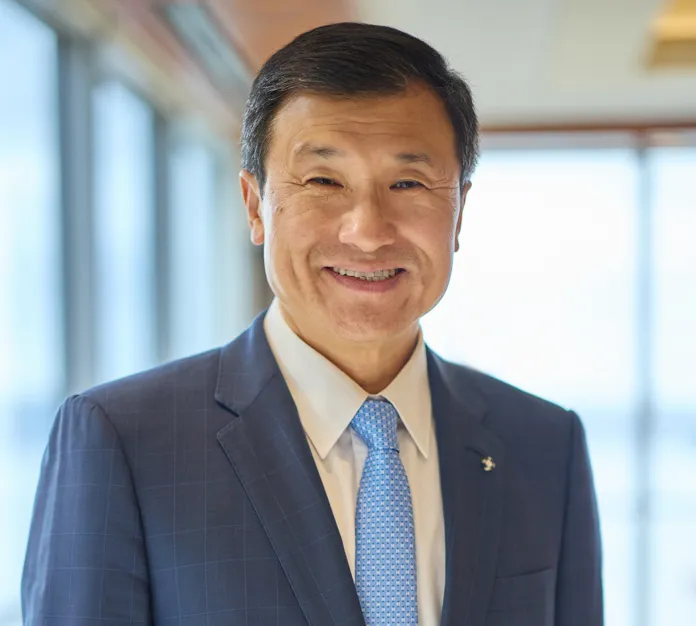 Li Liu headshot
